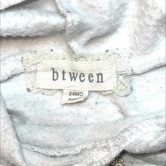 🔥 5 for $30 🔥 Btween Girls’ Unicorn Hoodie and Jogger Set | Size 24M - Picture 2 of 2